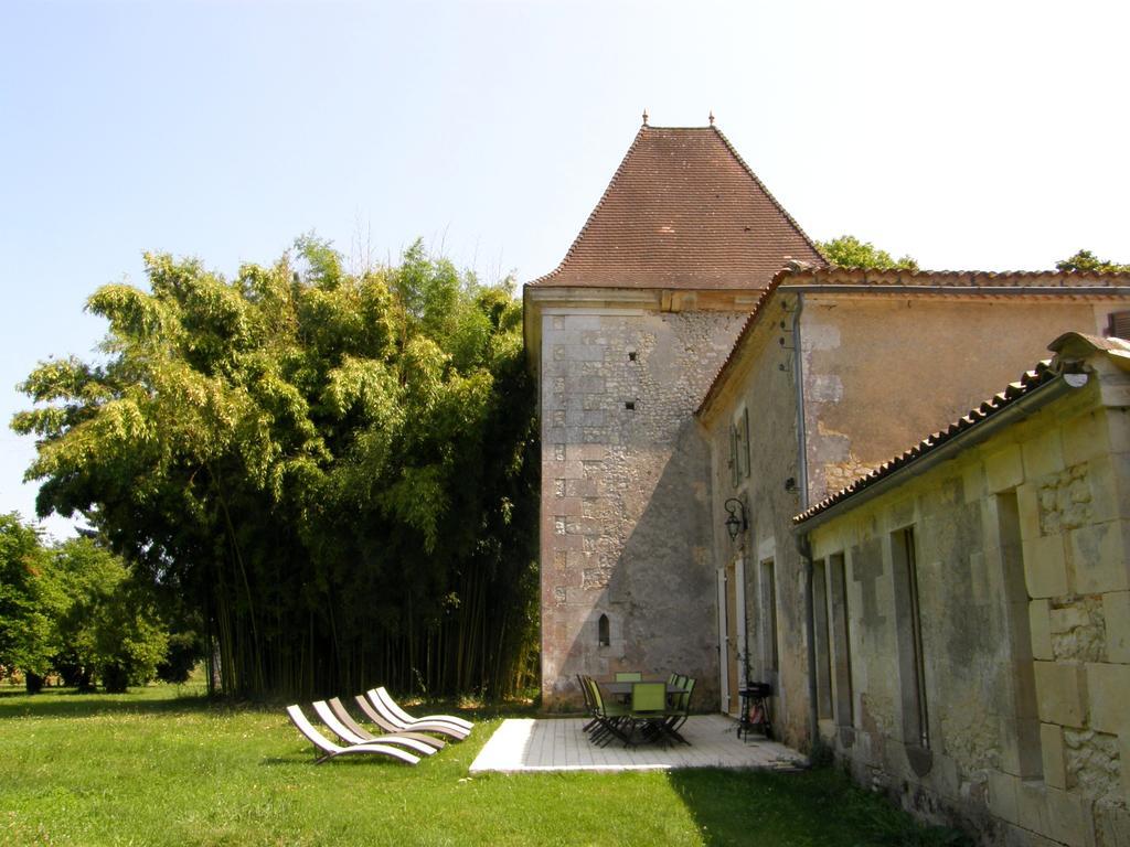 לינה וארוחת בוקר Léoville Chateau De Puyrigaud מראה חיצוני תמונה