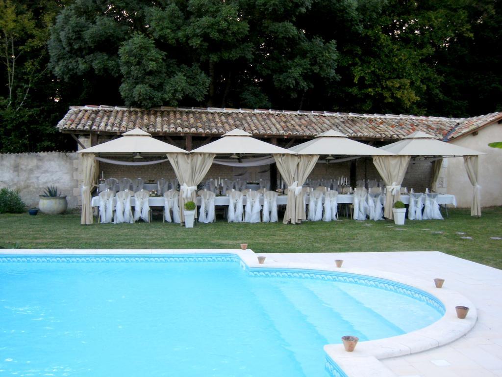 לינה וארוחת בוקר Léoville Chateau De Puyrigaud מראה חיצוני תמונה