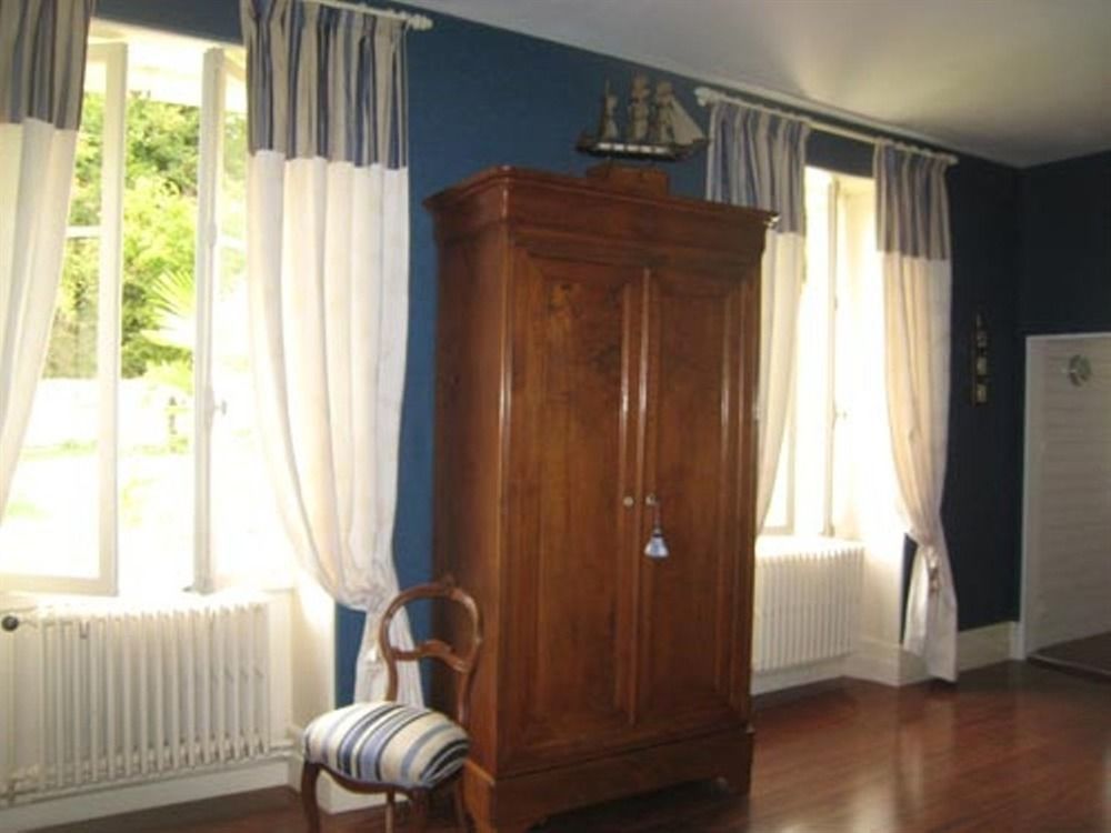 לינה וארוחת בוקר Léoville Chateau De Puyrigaud מראה חיצוני תמונה